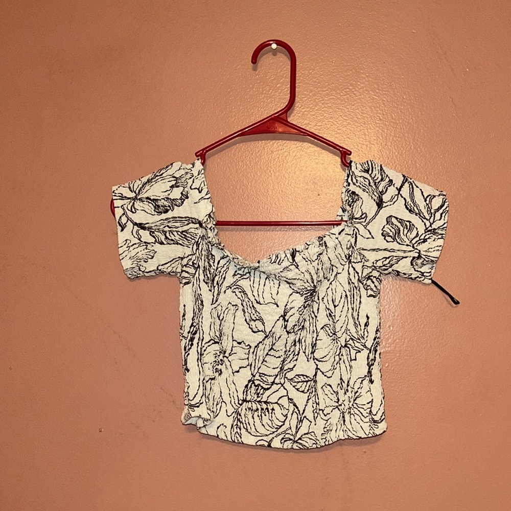 H&M FLORAL CROP TOP SZ SMALL